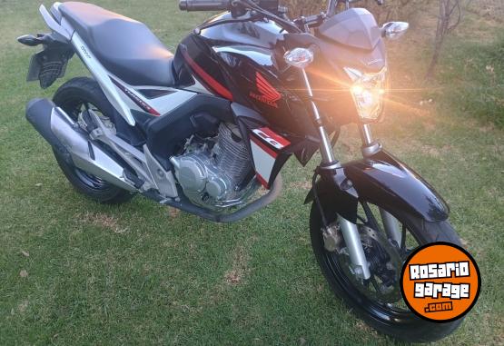 Motos - Honda CB Twister 2017 Nafta 14000Km - En Venta