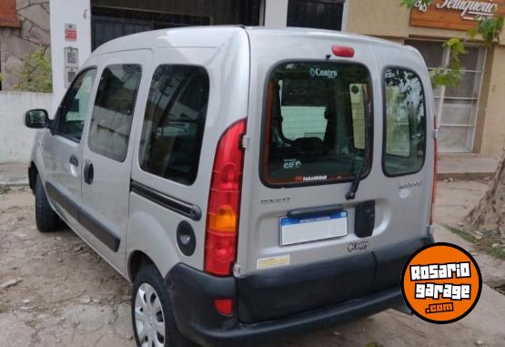Utilitarios - Renault Kangoo 5 puertas 2017 GNC 190000Km - En Venta