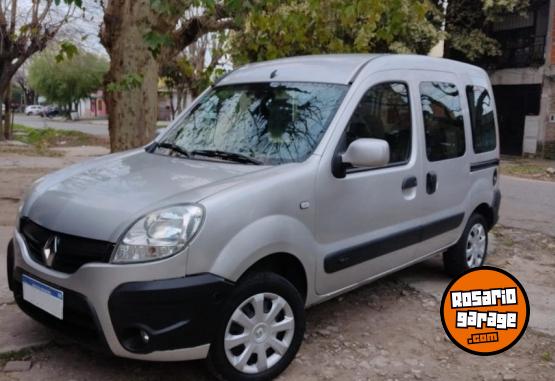 Utilitarios - Renault Kangoo 5 puertas 2017 GNC 190000Km - En Venta