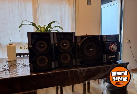 Electrónica - Vendo Equipo de Música Sony – Potente, completo y funcionando al 100% - En Venta