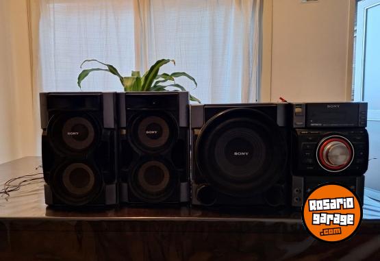Electrónica - Vendo Equipo de Música Sony – Potente, completo y funcionando al 100% - En Venta