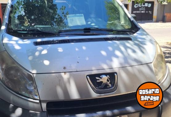 Utilitarios - Peugeot EXPERT 1.6 TURBO DIESEL 2010 GNC 478000Km - En Venta