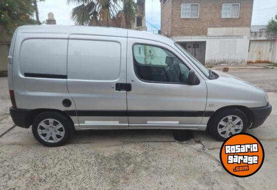 Utilitarios - Citroen berlingo 1.9 2do due�o 2007 Diesel 314000Km - En Venta