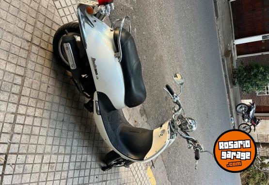 Motos - Guerrero Andiamo Custom 2018 Nafta 9300Km - En Venta