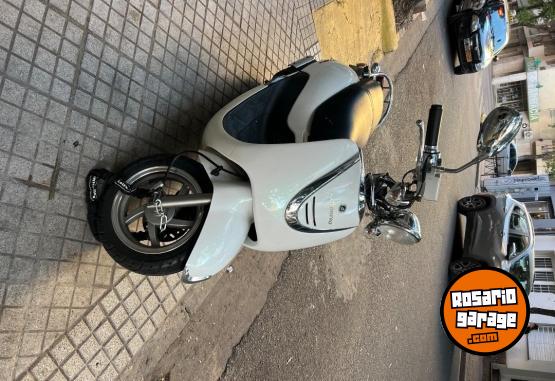 Motos - Guerrero Andiamo Custom 2018 Nafta 9300Km - En Venta