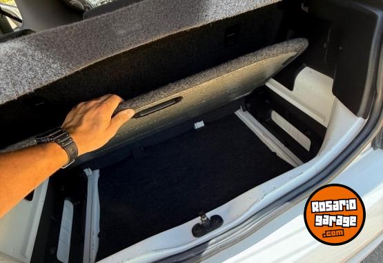 Autos - Volkswagen Up 2017 Nafta 102000Km - En Venta