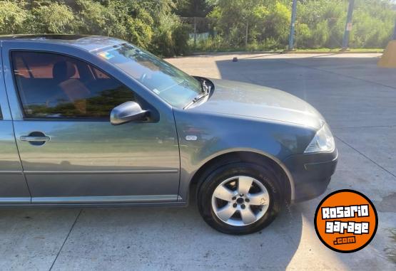 Autos - Volkswagen Bora 2.0 2013 Nafta 245000Km - En Venta