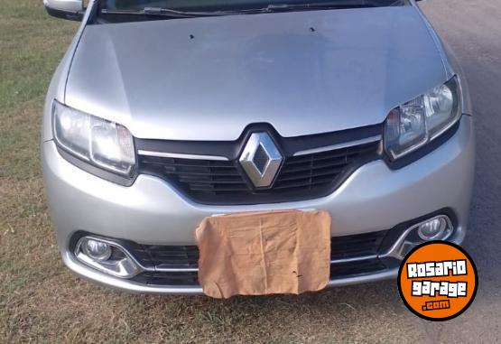 Autos - Renault Logan Privilege 2017 Nafta 226000Km - En Venta