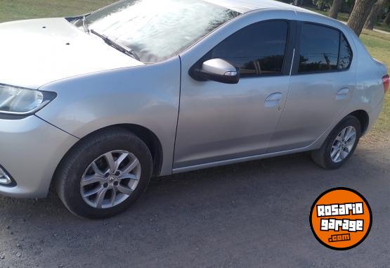 Autos - Renault Logan Privilege 2017 Nafta 226000Km - En Venta