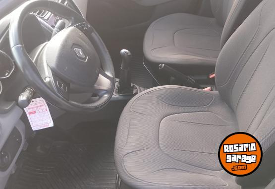 Autos - Renault Logan Privilege 2017 Nafta 226000Km - En Venta