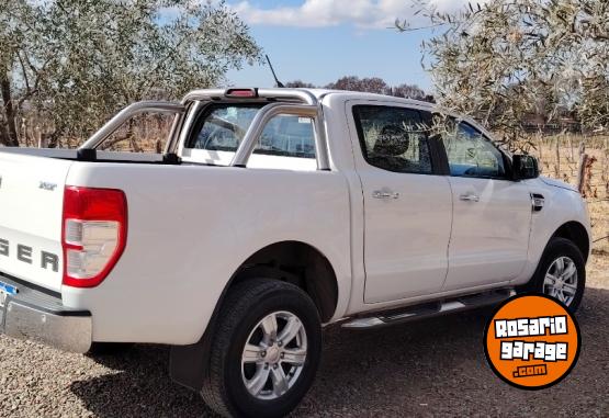 Camionetas - Ford Ranger xlt 2023 Diesel 70000Km - En Venta