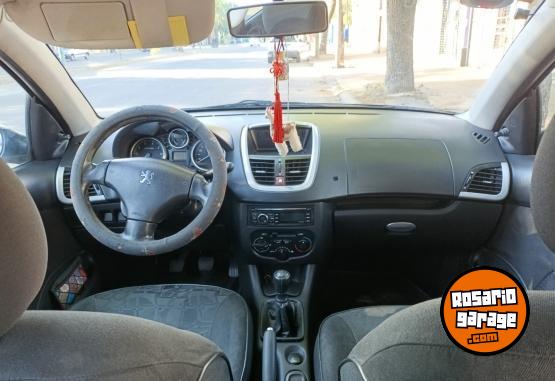 Autos - Peugeot 207 2012 GNC 190000Km - En Venta