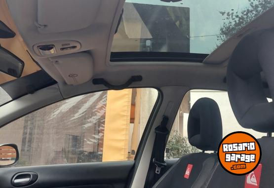 Autos - Peugeot 207 2012 Nafta 140000Km - En Venta