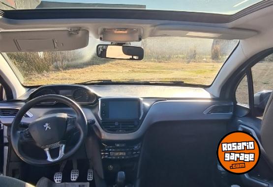 Autos - Peugeot 208 Feline 2017 Nafta 99000Km - En Venta