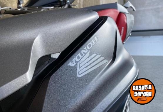 Motos - Honda Cb 300 2024 Nafta 5800Km - En Venta