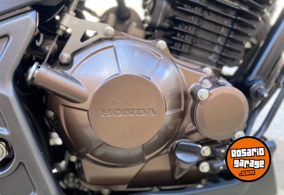 Motos - Honda Cb 300 2024 Nafta 5800Km - En Venta