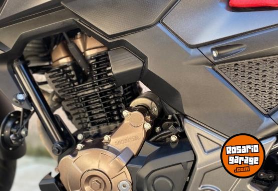 Motos - Honda Cb 300 2024 Nafta 5800Km - En Venta