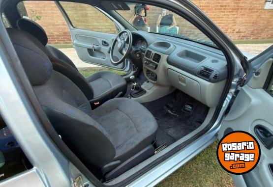 Autos - Renault Clio Yahoo 2005 Nafta 130000Km - En Venta