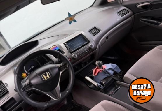 Autos - Honda Civic lxs 2007 Nafta 180000Km - En Venta