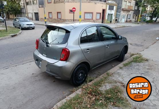 Autos - Nissan March 2015 Nafta 97000Km - En Venta