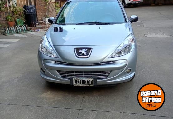Autos - Peugeot 207 XT 2012 Nafta 138000Km - En Venta