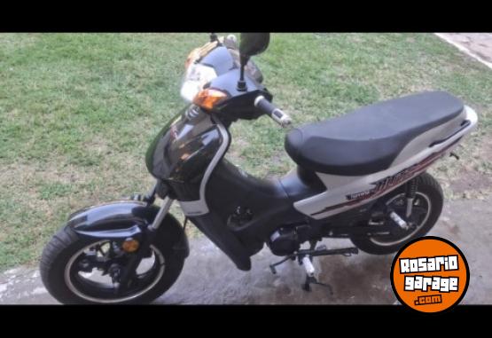 Motos - Motomel Blitz tuning 2024 Nafta 2500Km - En Venta