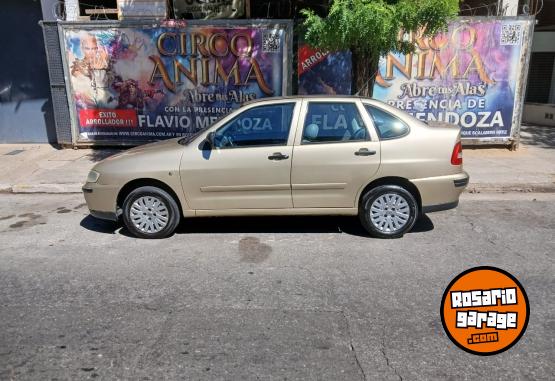 Autos - Volkswagen Polo 1.9 SD 2004 Diesel 211000Km - En Venta