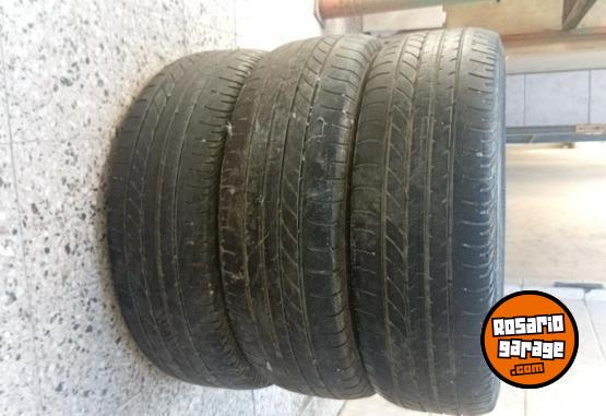 Accesorios para Autos - 3 CUBIERTAS GOODYEAR 185x 70 - VAN EN EL PRISMA. - En Venta