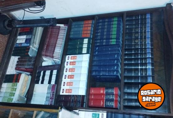 Hogar - vitrinas bibliotecas roble puro - En Venta