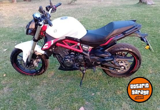 Motos - Benelli 302s 2023 Nafta 2150Km - En Venta