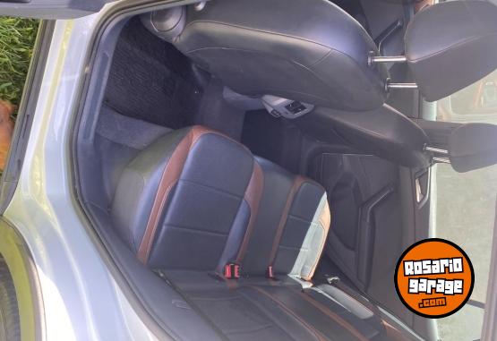 Autos - Volkswagen Tcross 2020 Nafta 90000Km - En Venta