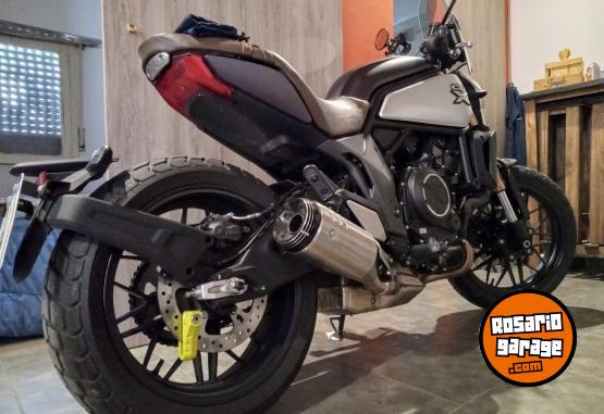 Motos - CF CLX 700 2022 Nafta 14000Km - En Venta