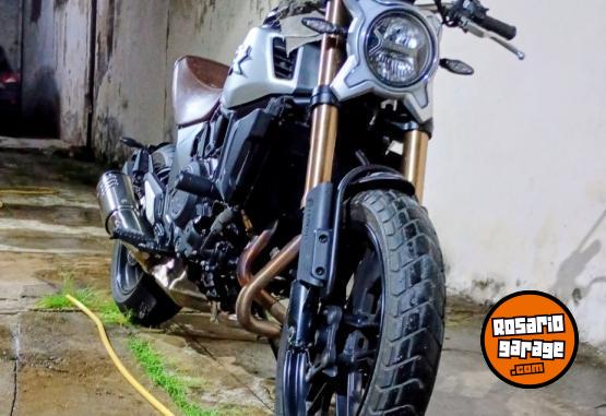 Motos - CF CLX 700 2022 Nafta 14000Km - En Venta