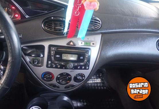 Autos - Ford Focus 2006 Nafta 322000Km - En Venta