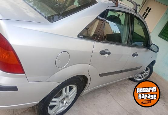 Autos - Ford Focus 2006 Nafta 322000Km - En Venta
