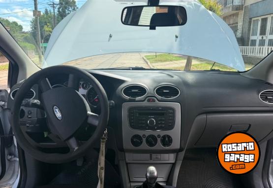 Autos - Ford Focus Trend 1.6 2012 Nafta 204000Km - En Venta