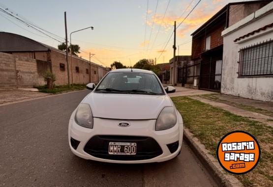 Autos - Ford Ford ka viral 2013 Nafta 118000Km - En Venta