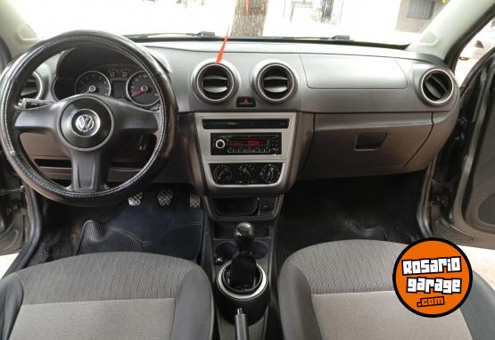 Autos - Volkswagen Voyage 2013 GNC 118900Km - En Venta