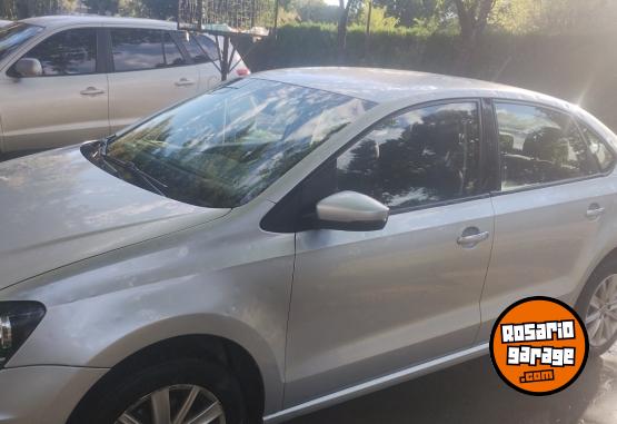 Autos - Volkswagen Polo confortline 2017 Nafta 70000Km - En Venta