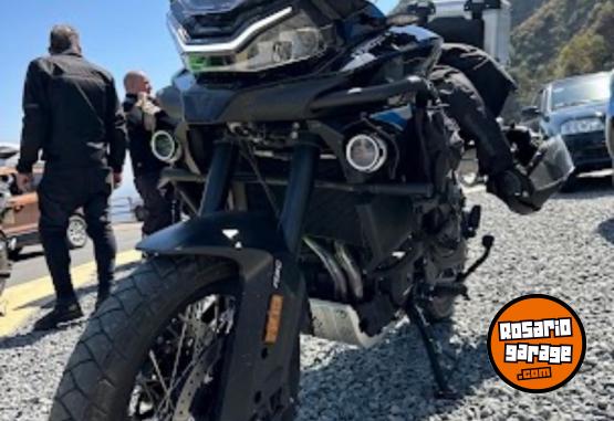 Motos - CF 800 MT EXPLORE 2024 Nafta 8000Km - En Venta