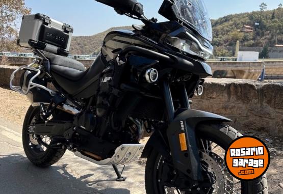 Motos - CF 800 MT EXPLORE 2024 Nafta 8000Km - En Venta