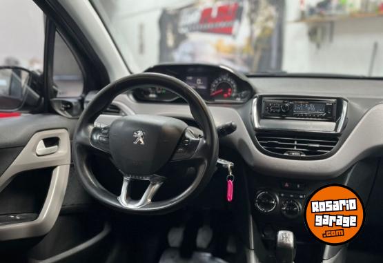 Autos - Peugeot 208 2017 Nafta 100000Km - En Venta