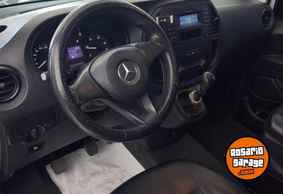 Utilitarios - Mercedes Benz Vito 111 cdi furgon 2017 Diesel 95500Km - En Venta