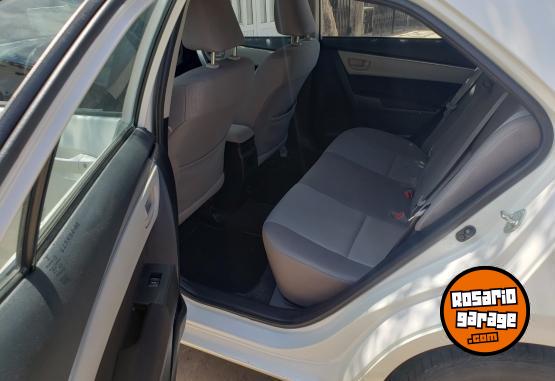 Autos - Toyota Corolla 1.8 xei MT 140cv 2015 Nafta 119000Km - En Venta