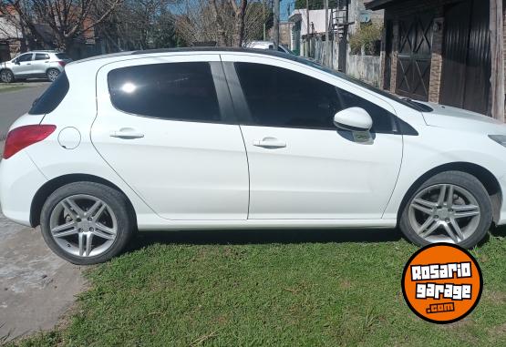 Autos - Peugeot 308 2012 Nafta 122000Km - En Venta
