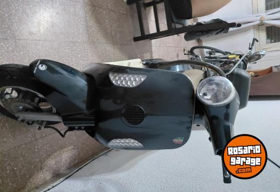 Motos - Motomel Stratto 2020 Nafta 9850Km - En Venta