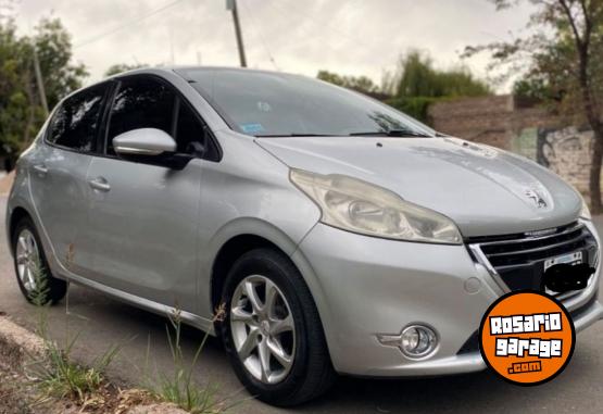 Autos - Peugeot 208 Allure plus 2013 Nafta 111Km - En Venta