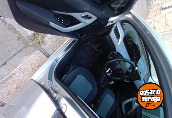 Autos - Peugeot 208 Allure plus 2013 Nafta 111Km - En Venta