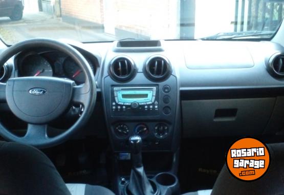 Autos - Ford Fiesta 2008 GNC 150000Km - En Venta