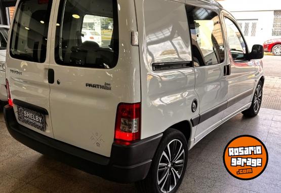 Utilitarios - Peugeot Partner 2018 Nafta 75000Km - En Venta